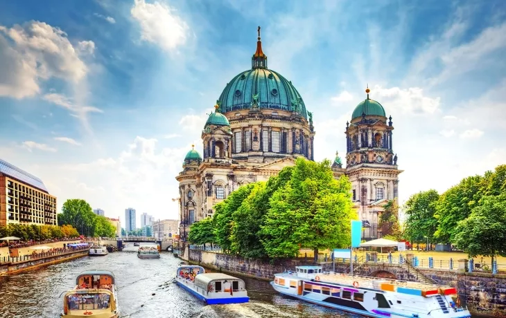 Berliner Dom und Spree