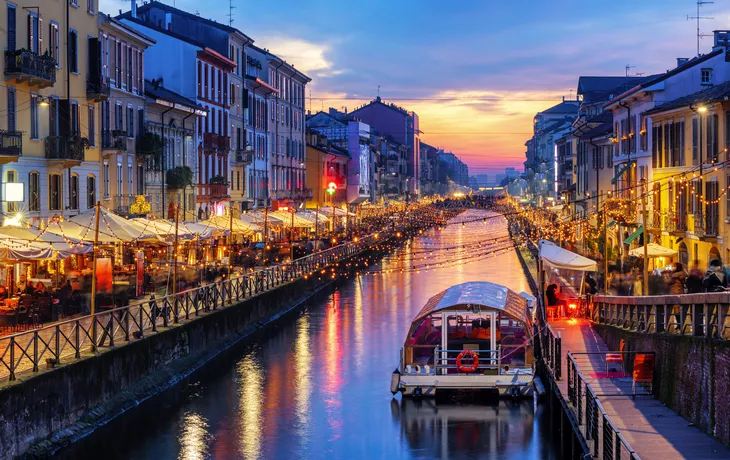 Navigli-Viertel in Mailand bei Sonnenuntergang