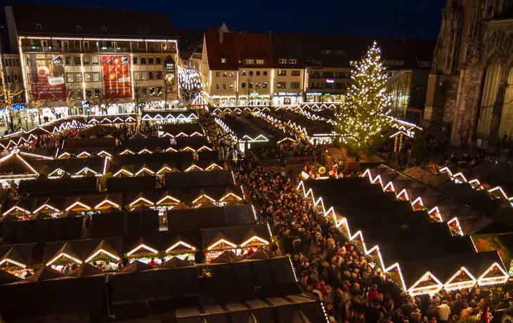 Weihnachtsmarkt in Ulm, Deutschland