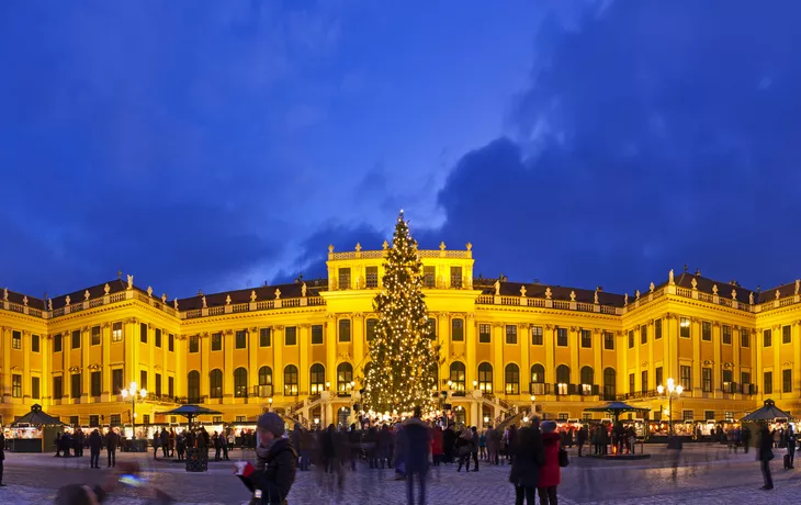 Schloss Schönbrunn zur Weihnachtszeit, Wien