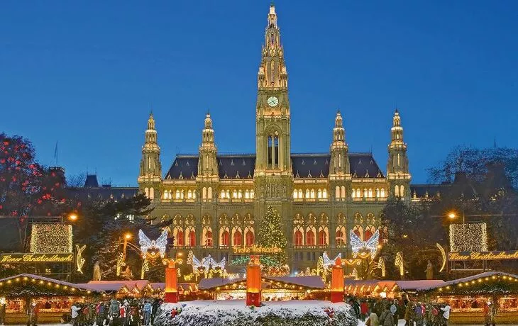 Christkindlmarkt am Rathausplatz in Wien, Österreich