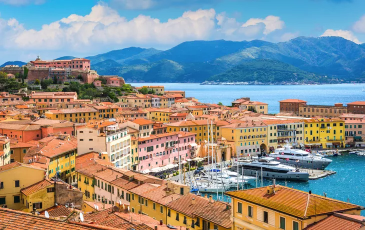 Altstadt und Hafen von Portoferraio auf der Insel Elba