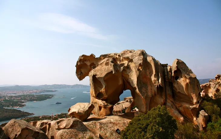 Roccia dell'Orso: der Bärenfelsen von Sardinien, Italien