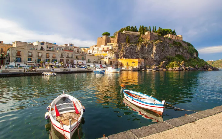 Hafen von Lipari