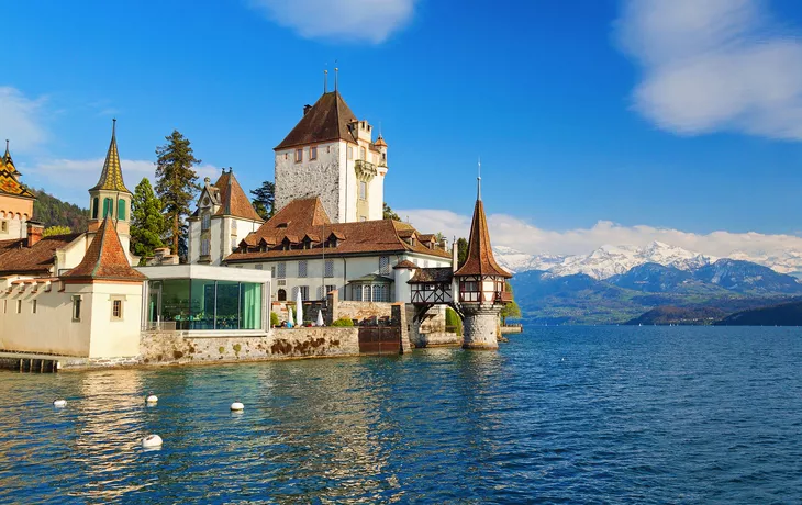 Schloss Oberhofen am Thunersee in der Schweiz