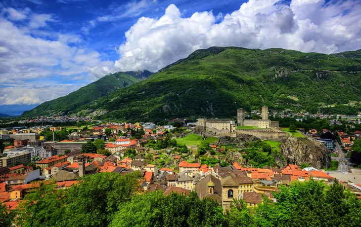 Bellinzona in den Schweizer Alpen