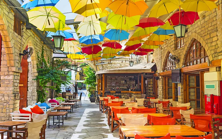 Café in Limassol im Süden Zyperns