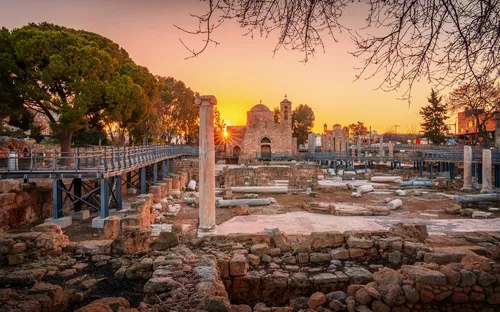 Agia Kyriaki Chrysopolitissa in Paphos bei Sonnenaufgang