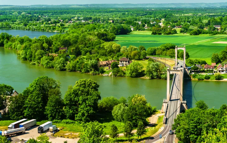 Brücke über die Seine bei Les Andelys in Frankreich