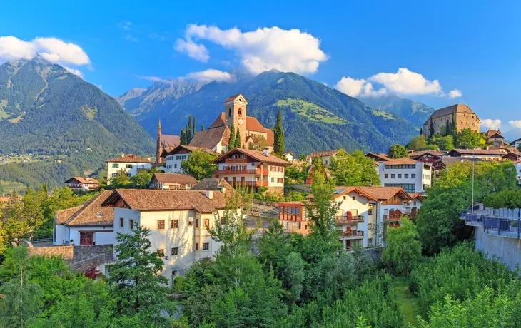 Südtiroler Bergdorf Schenna bei Meran 