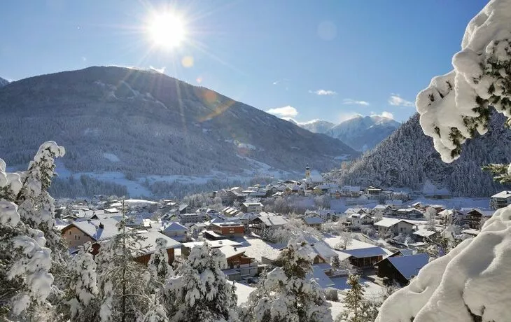 Blick auf Arzl im Pitztal