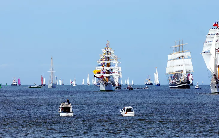 Einlaufparade der Großsegler und Segelschiffe zur SAiL BREMERHAVEN