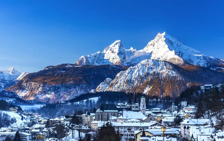 winterliches Berchtesgaden mit dem Watzmann