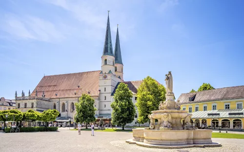 Altötting, Kapellplatz