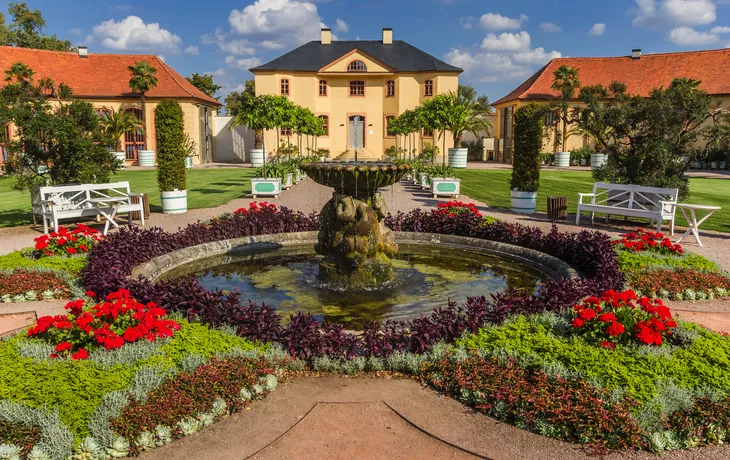 Garten und Brunnen im Schloss Belvedere in Weimar