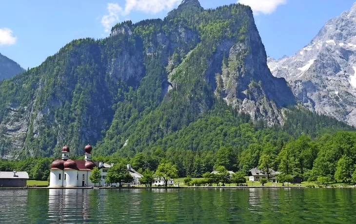 Kirche St. Bartholomä im Königssee in Bayern, Deutschland