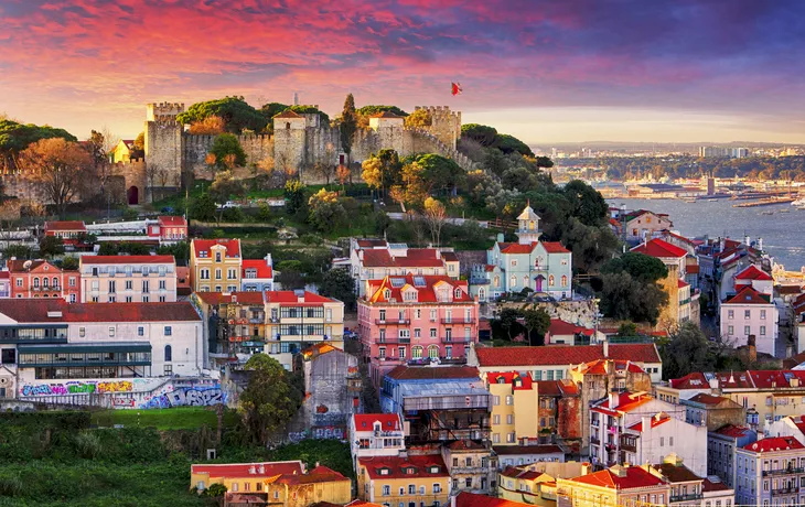 Lissabon-Skyline mit Sao Jorge Castle