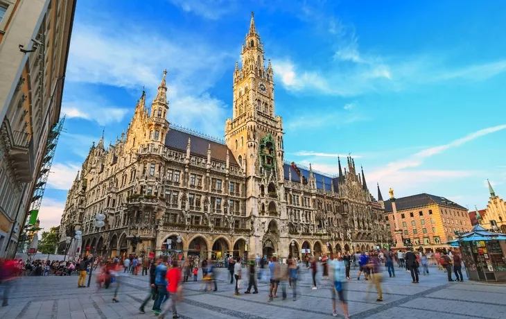 Marienplatz mit Rathaus in München