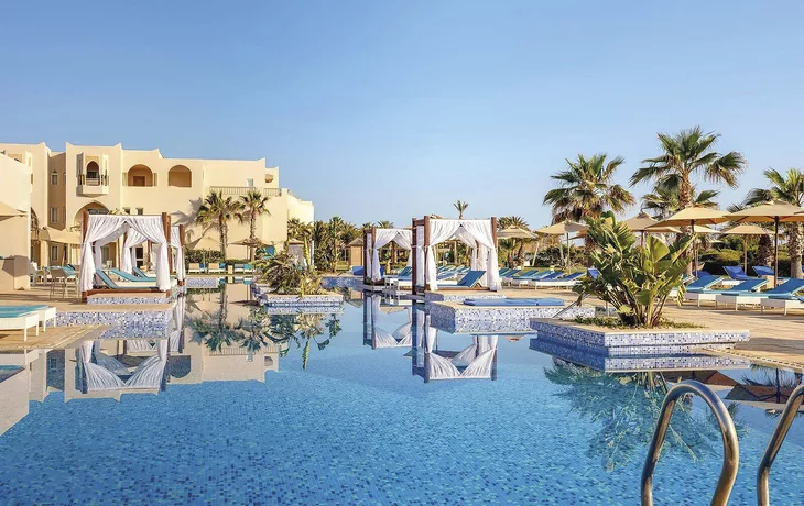 TUI BLUE Palm Beach Palace - Relax Pool